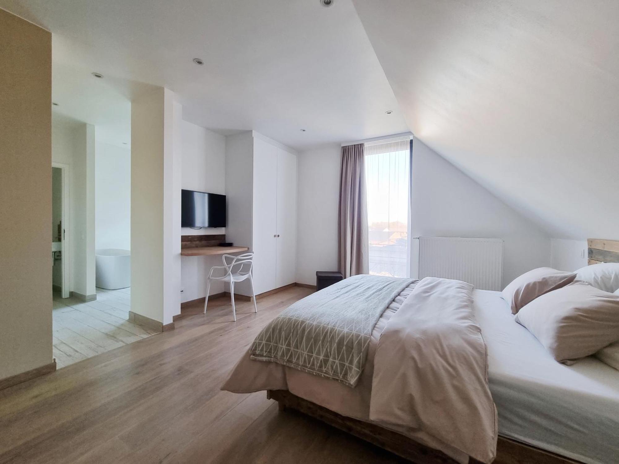 Bed and Breakfast Les Arbres Sous Le Vent A 10 Min De Pairi Daiza Jurbise Экстерьер фото